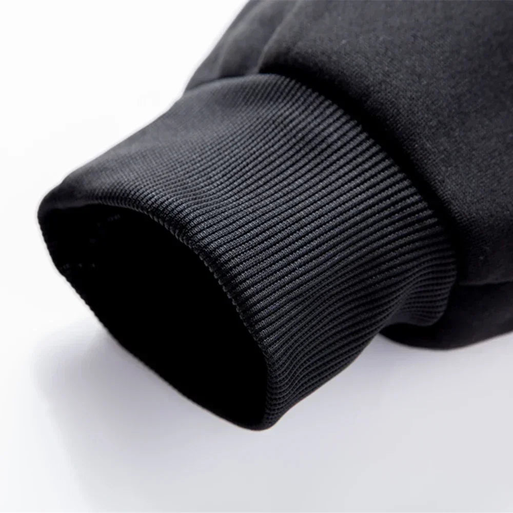 Casual tracksuit set for men, ideal for winter.