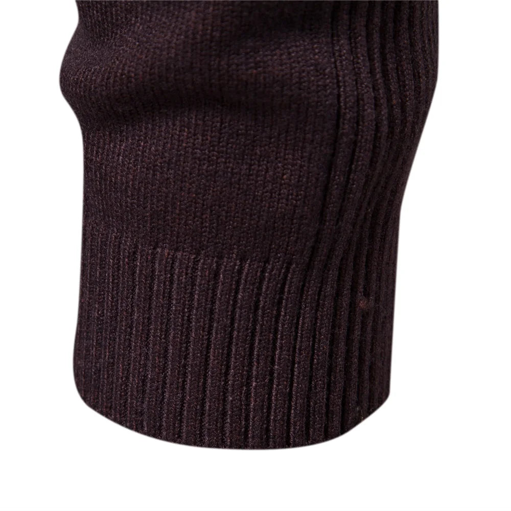 Men's turtleneck sweater for winter, casual and warm, high quality.