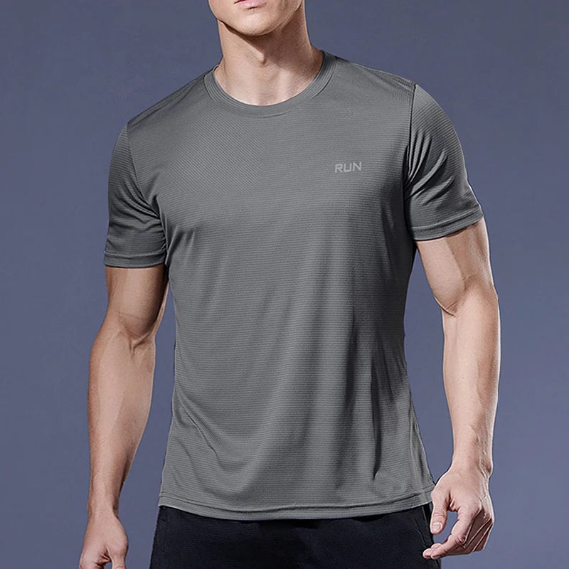 Men's running t-shirt, sports t-shirt, gym t-shirt, quick-drying.